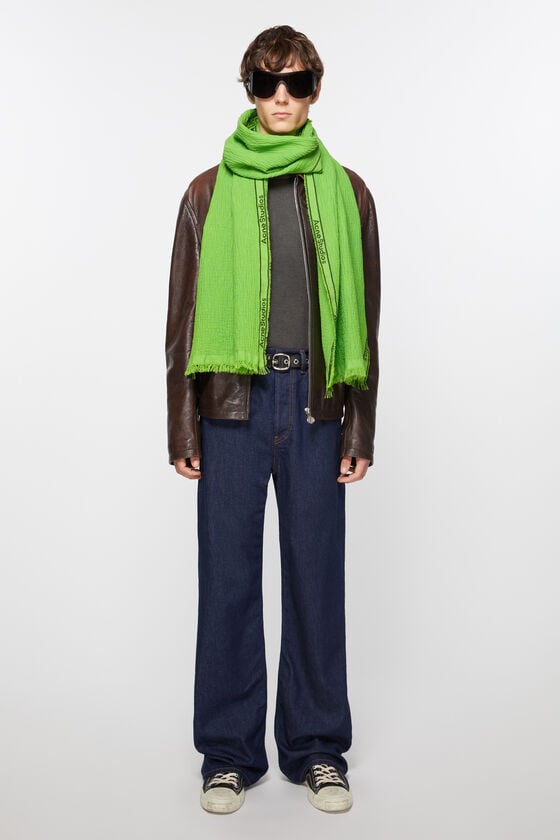 Acne Studios Schal mit Logo-Tape Vatertagsangebot