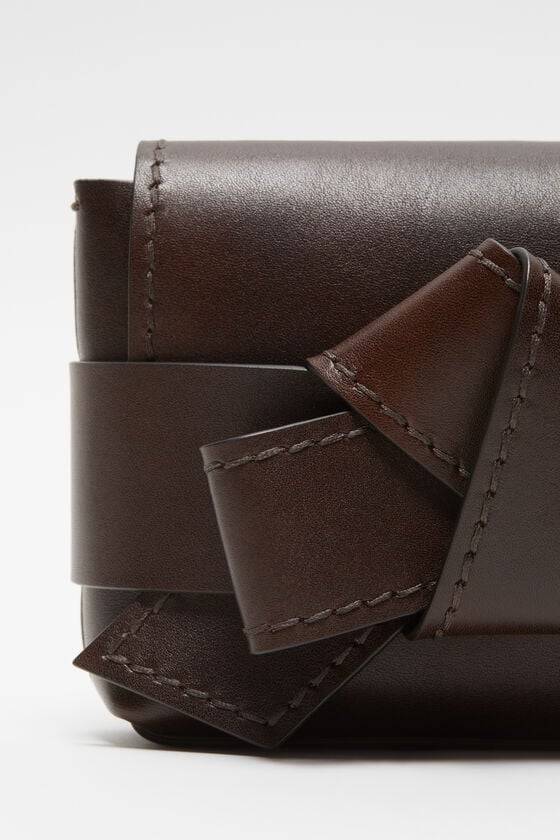 Acne Studios Musubi Mini-Umhängetasche Online Outlet