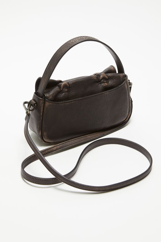 Acne Studios Mikrotasche mit mehreren Taschen Neuheiten