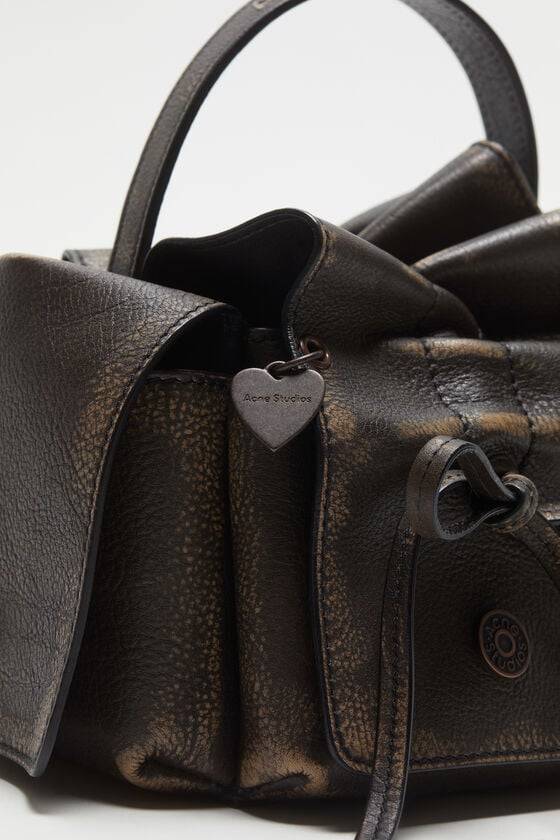 Acne Studios Multipocket-Minitasche Tiefpreis
