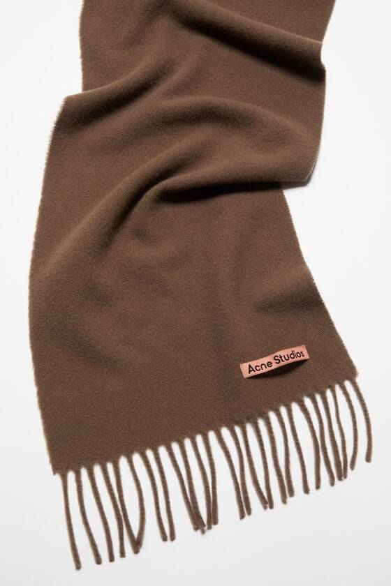 Acne Studios Schmaler Fransen-Schal aus Wolle Begrenzte Freigabe