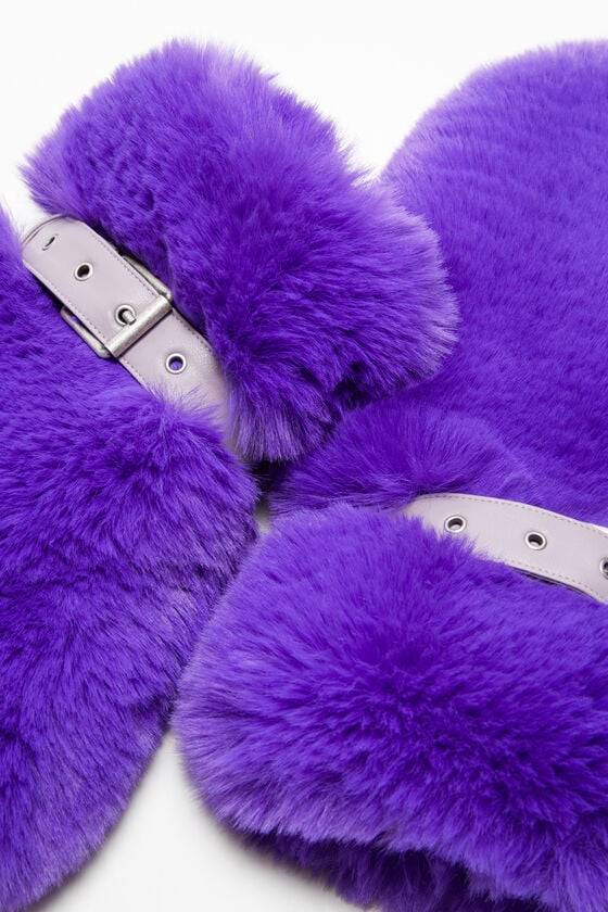 Acne Studios Flauschige Fäustlinge mit Schnalle Neueste Stile