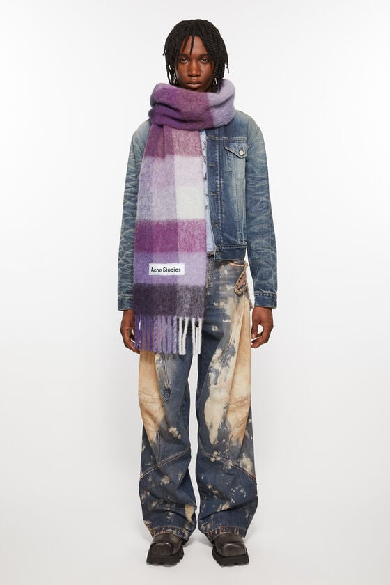 Acne Studios Karierter Schal aus Mohair Letzter Tag