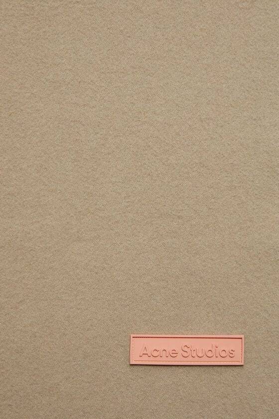Acne Studios Schmaler Fransen-Schal aus Wolle Vierteljährliche Förderung