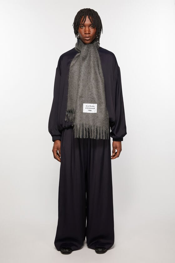 Acne Studios Fransen-Schal aus Alpaka Riesige Rabatte