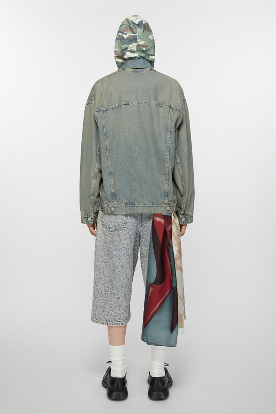 Acne Studios Seidenschal mit Print von Katerina Jebb Laufsteg-Show Clearance-Verkauf