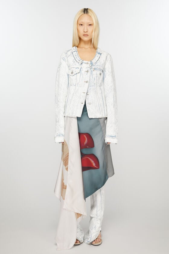 Acne Studios Seidenschal mit Print von Katerina Jebb Laufsteg-Show Clearance-Verkauf
