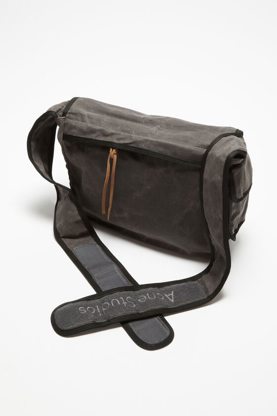 Acne Studios Umhängetasche Fabrikladen