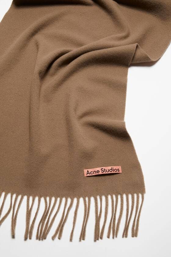 Acne Studios Schmaler Fransen-Schal aus Wolle Outlet