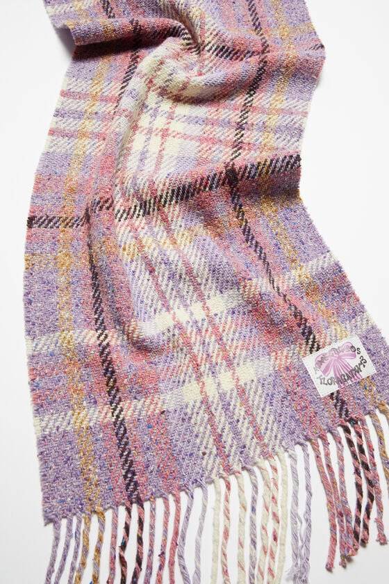 Acne Studios Fransen-Schal mit Karomuster Schlussverkauf