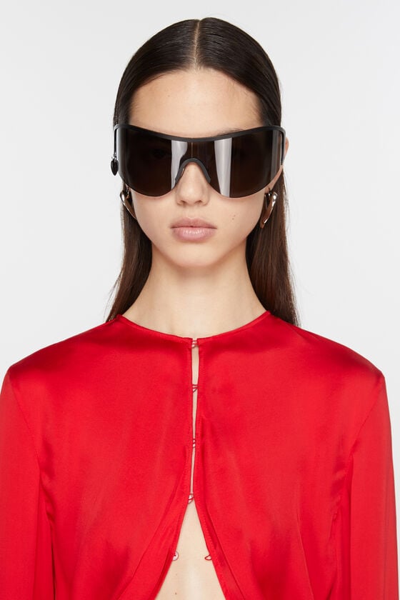 Acne Studios Herzförmige Creolen Begrenztes Angebot
