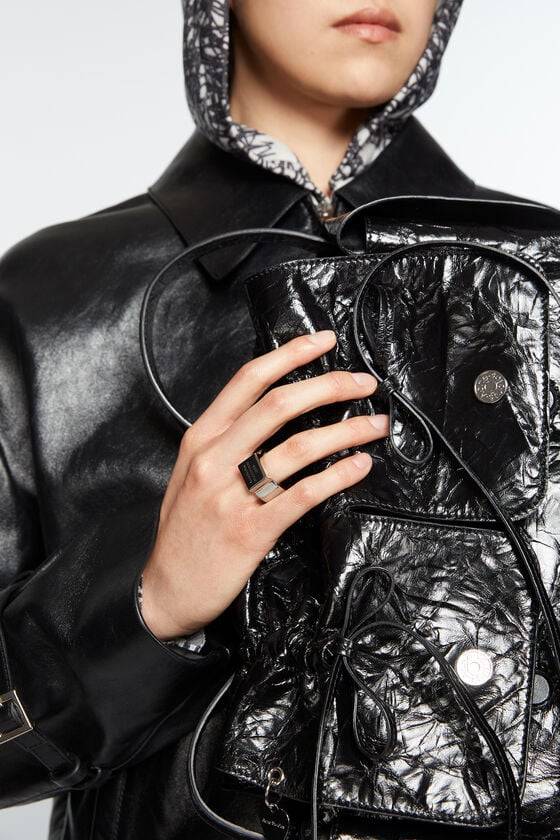 Acne Studios Siegelring mit Logo-Gravur Neueste Mode