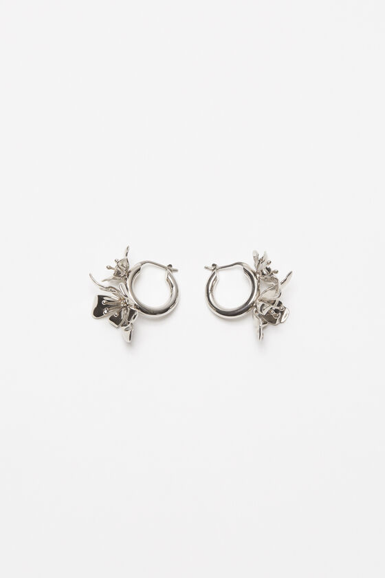 Acne Studios Blumen-Creolen