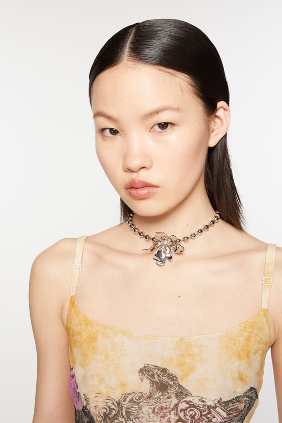 Acne Studios Blumen-Halskette Exklusive Angebote