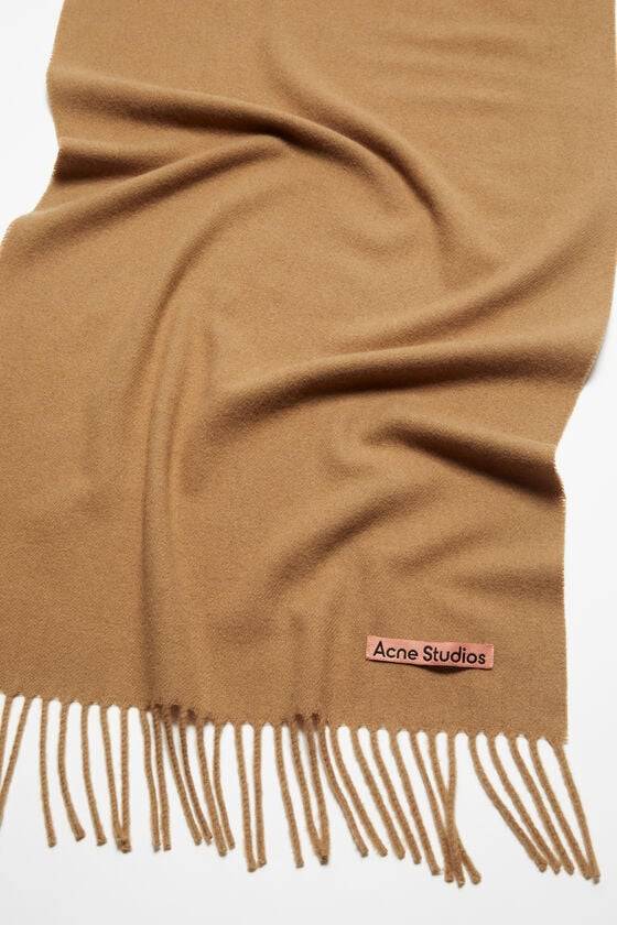 Acne Studios Schmaler Fransen-Schal aus Kaschmir Sonderangebote
