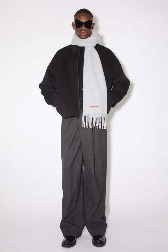 Acne Studios Schmaler Fransen-Schal aus Wolle Kostenlose Rückgabe