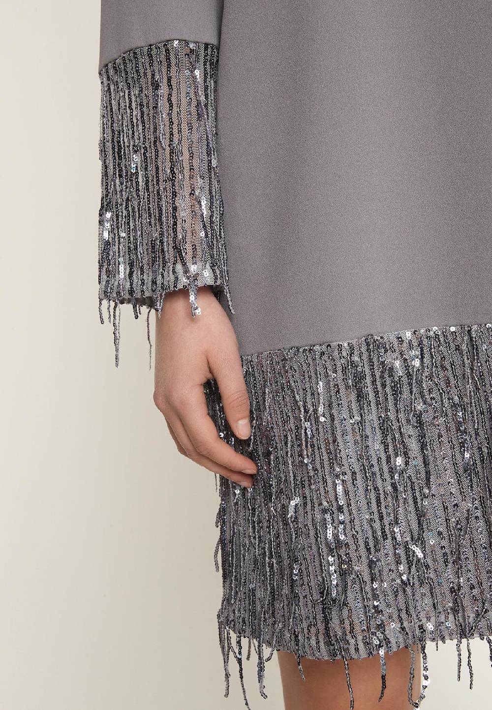 Ana Alcazar Mixkleid Ocana Vierteljährliche Förderung