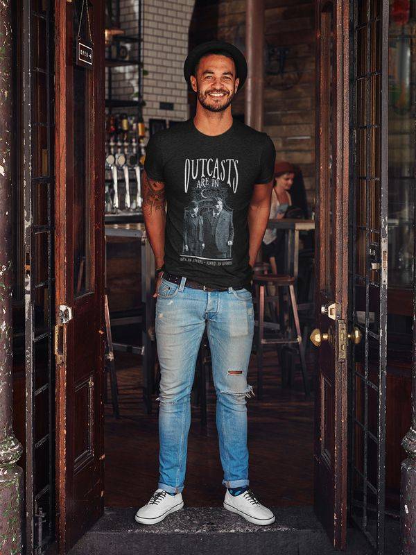 Nastrovje Potsdam Wednesday Outcasts Are In Herren T-Shirt schwarz Lagerräumung