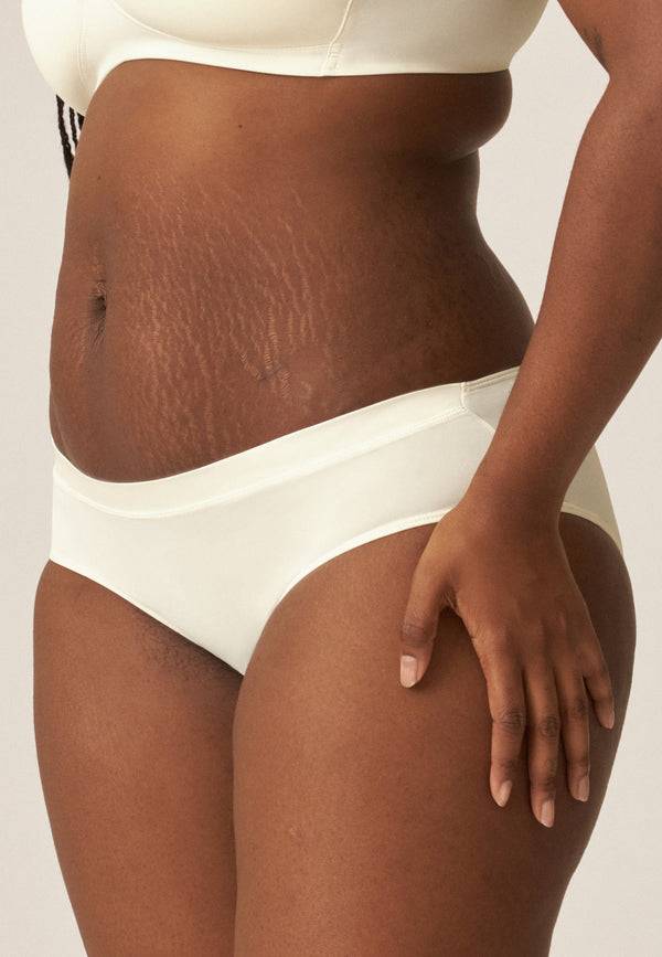 Naturana Softer Slip mit Glanzband - Ecru 50% Rabatt für begrenzte Zeit