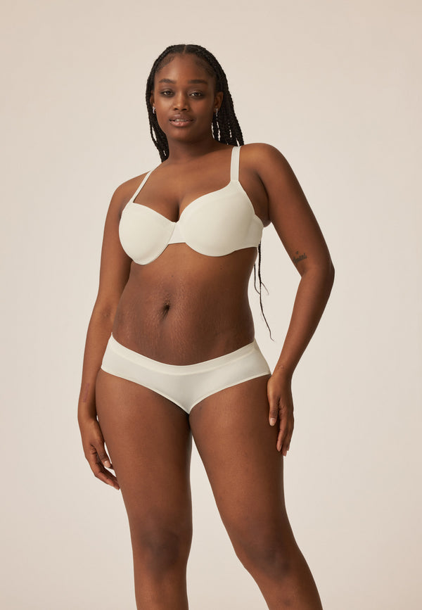 Naturana Softer Slip mit Glanzband - Ecru 50% Rabatt für begrenzte Zeit