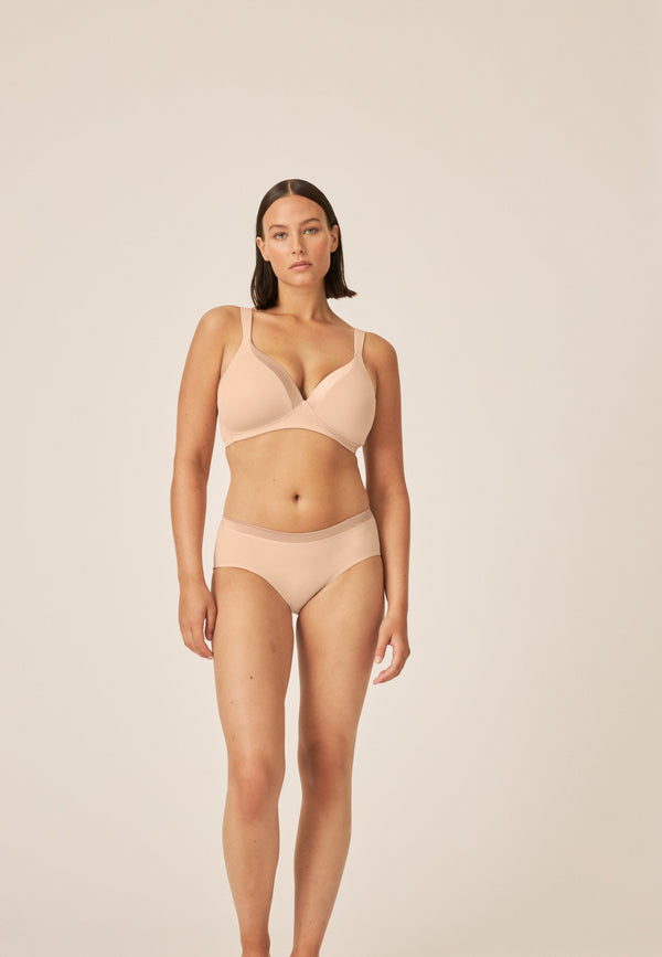 Naturana Bügelloser BH mit Schale und Glanzband - Light Beige Riesige Rabatte