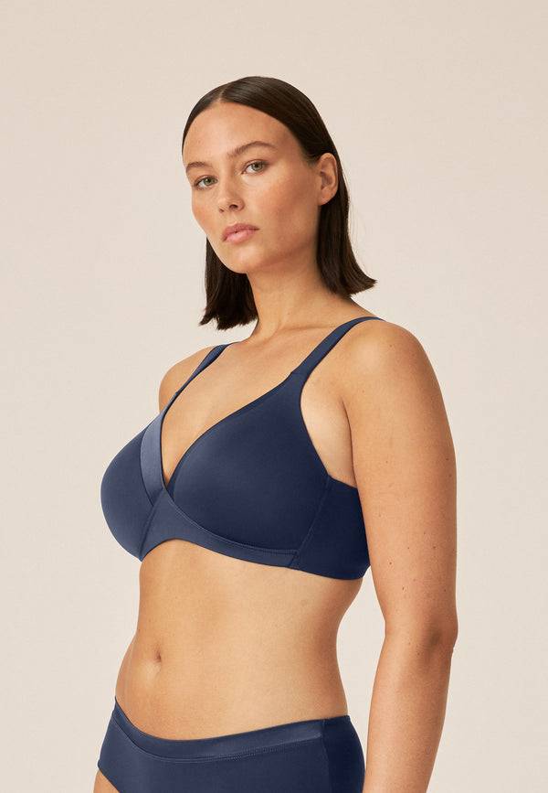Naturana Bügelloser BH mit Schale und Glanzband - Navy 50% Rabatt mit kostenlosem Versand