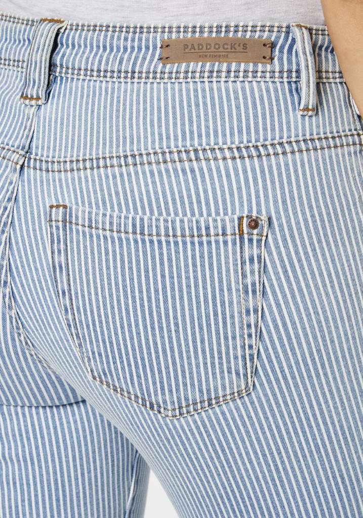 Paddocks LUCY Bermuda schmale Passform - light blue striped Flash Sale
