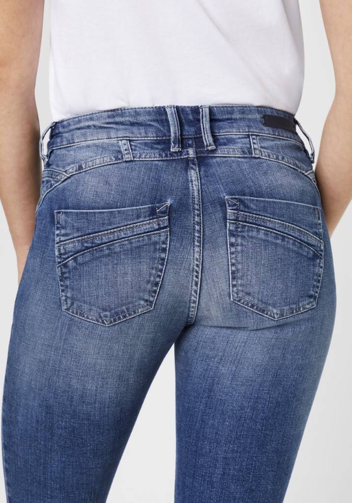 Paddocks LUCY MOTION&COMFORT schmale Passform - mid blue authentic wash Tägliche Deals