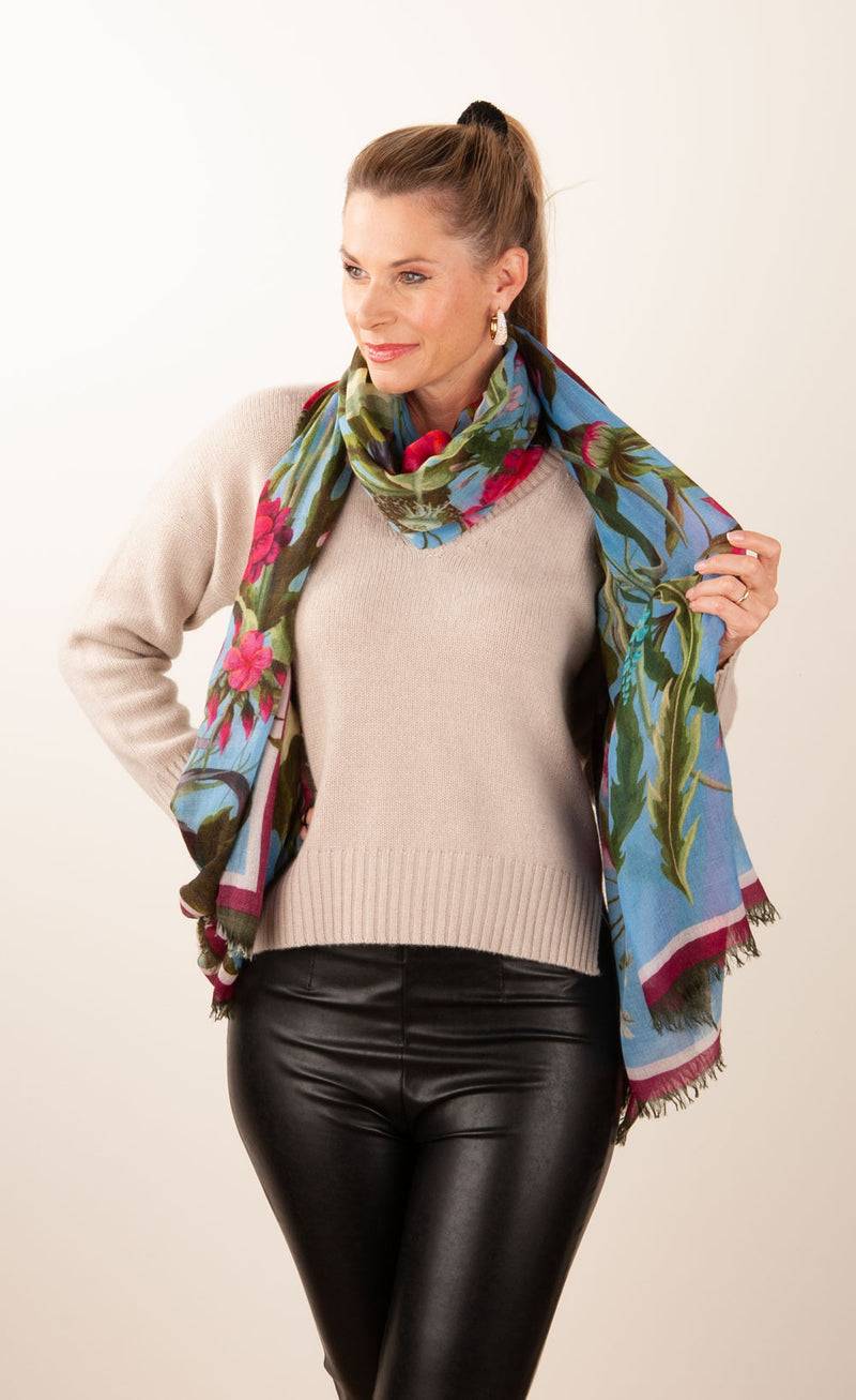 Simone Bruns Schal „Blumen & Blätter“ Blau | Multicolor 50% Rabatt für begrenzte Zeit