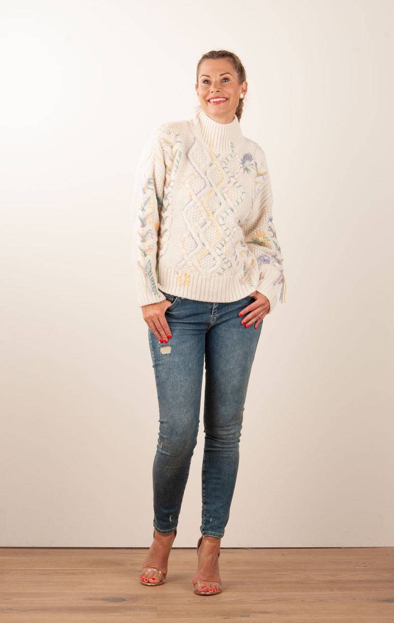 Paschwork Pullover Offwhite | Flieder | Gelb | Puder 2025