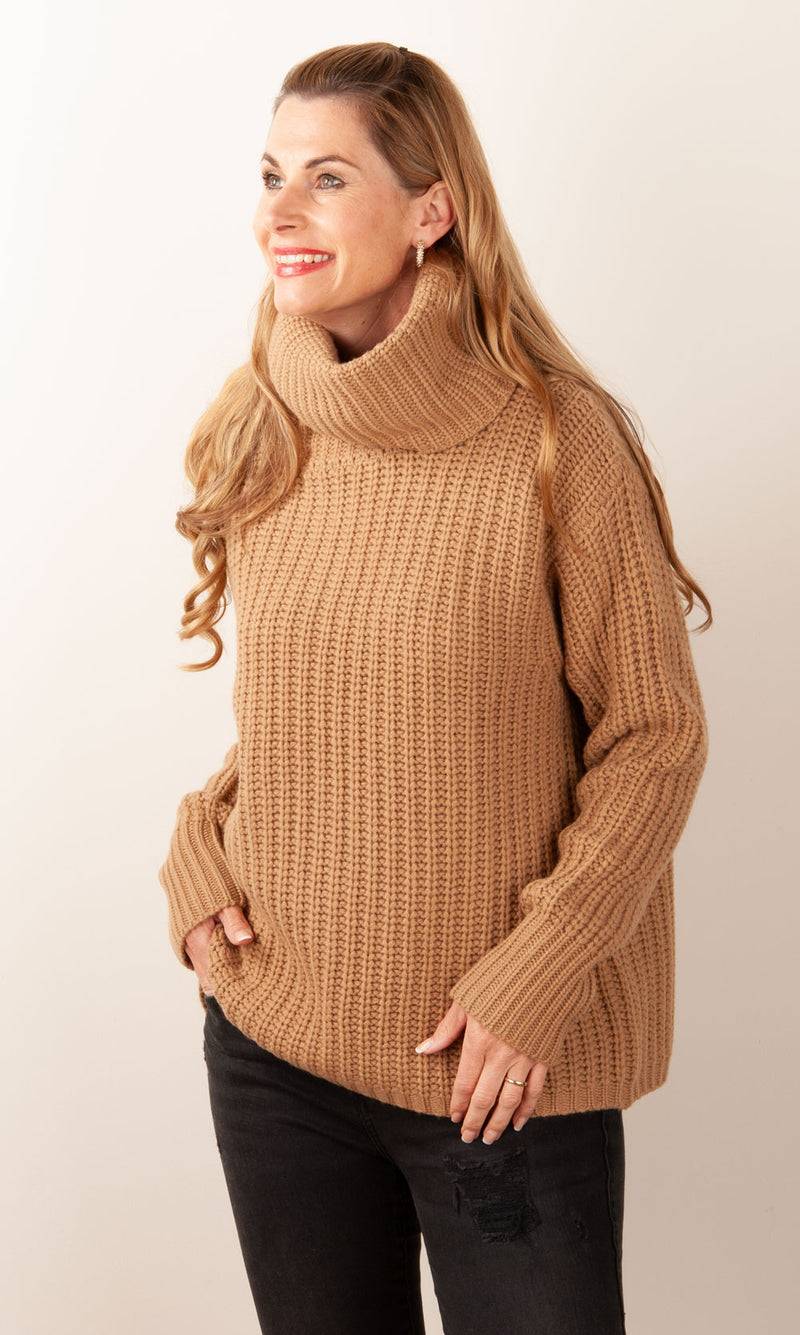 Simone Bruns Pullover Camel Lagerräumung